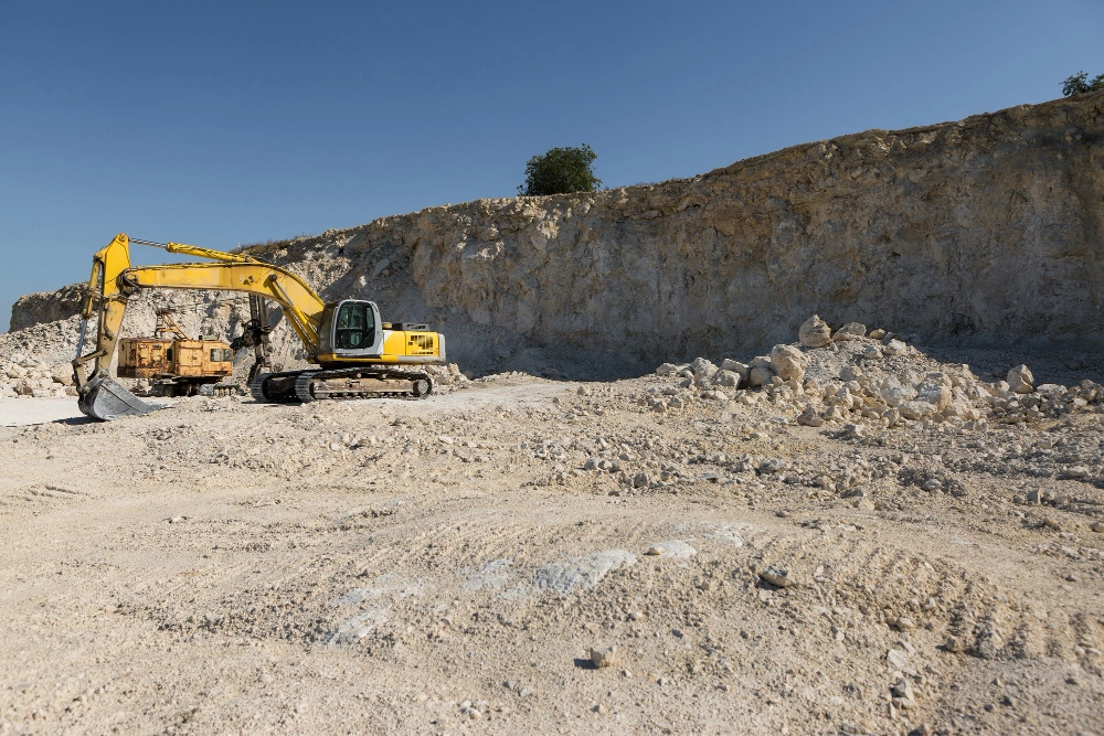 large-scale land clearing services by excavation pro la Los Angeles