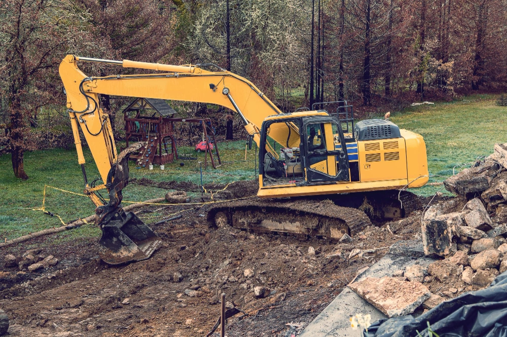 professional land clearing services by excavation pro la Los Angeles
